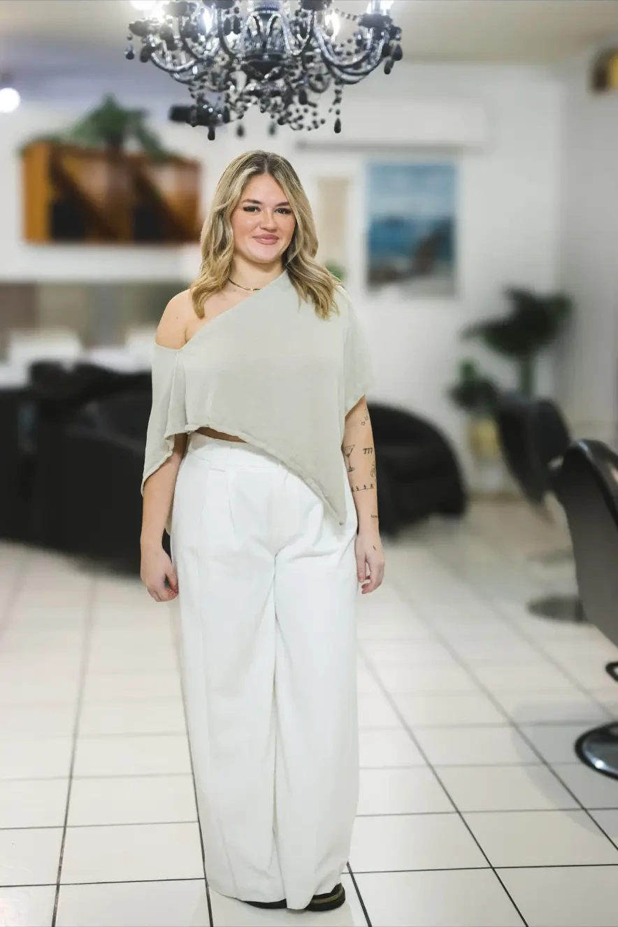 Maddie, 3rd Year Apprentice at Deb's Hair & Beauty Proserpine